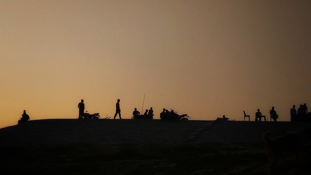 Many man's Many way's of Life