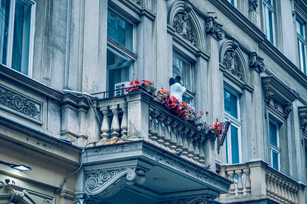 Photograph by Max Samadhi