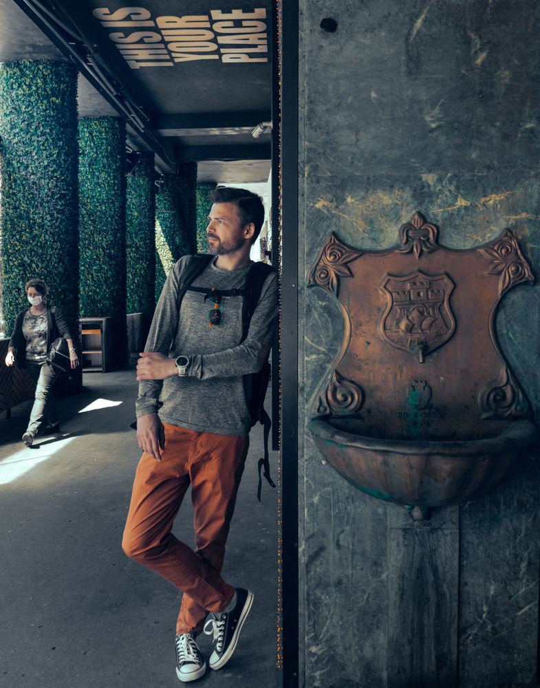 Photograph by Max Samadhi