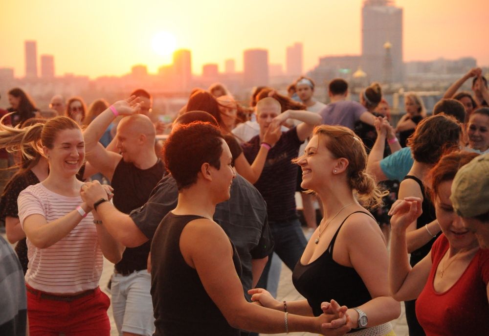 Бачата на закате в Москве