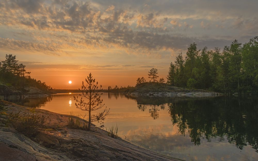 На закате дня.