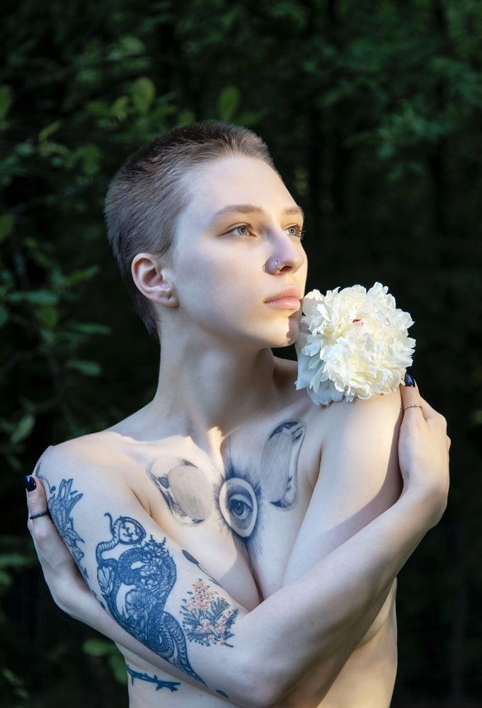 Nu female portrait nature