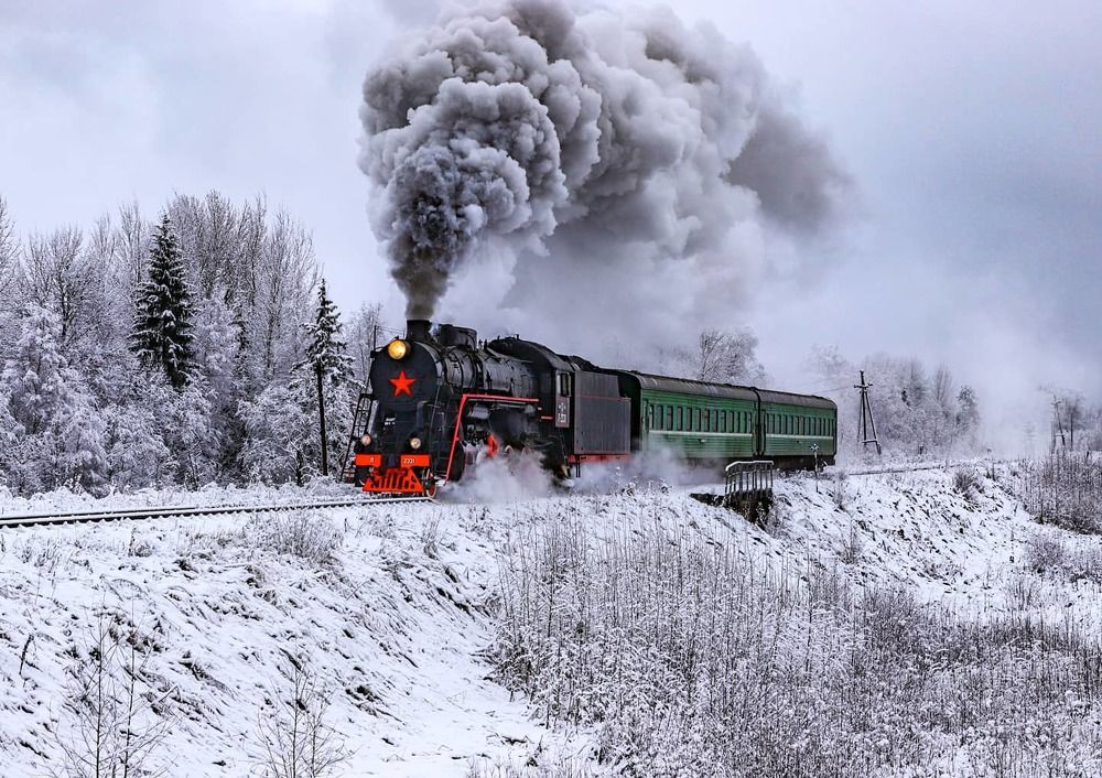 Паровоз из зимней сказки