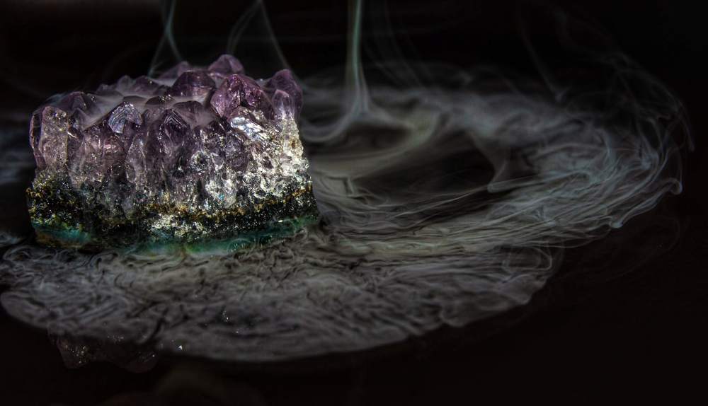 Минерал в дыму
