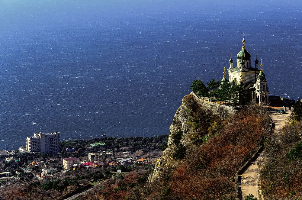 Храм на Красной скале