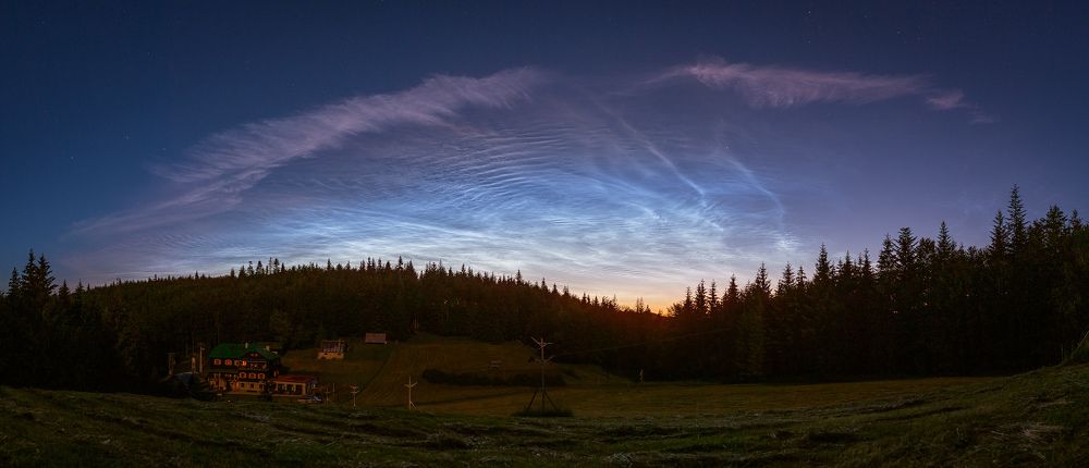 Very intensive noctilucent clouds