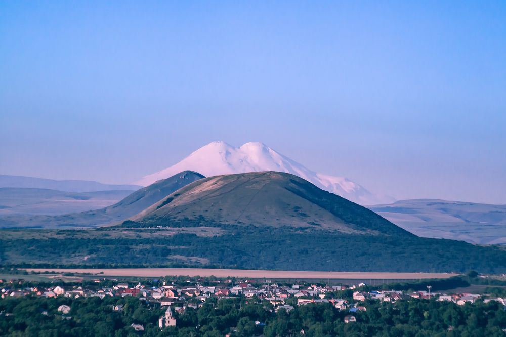 Эльбрус на рассвете
