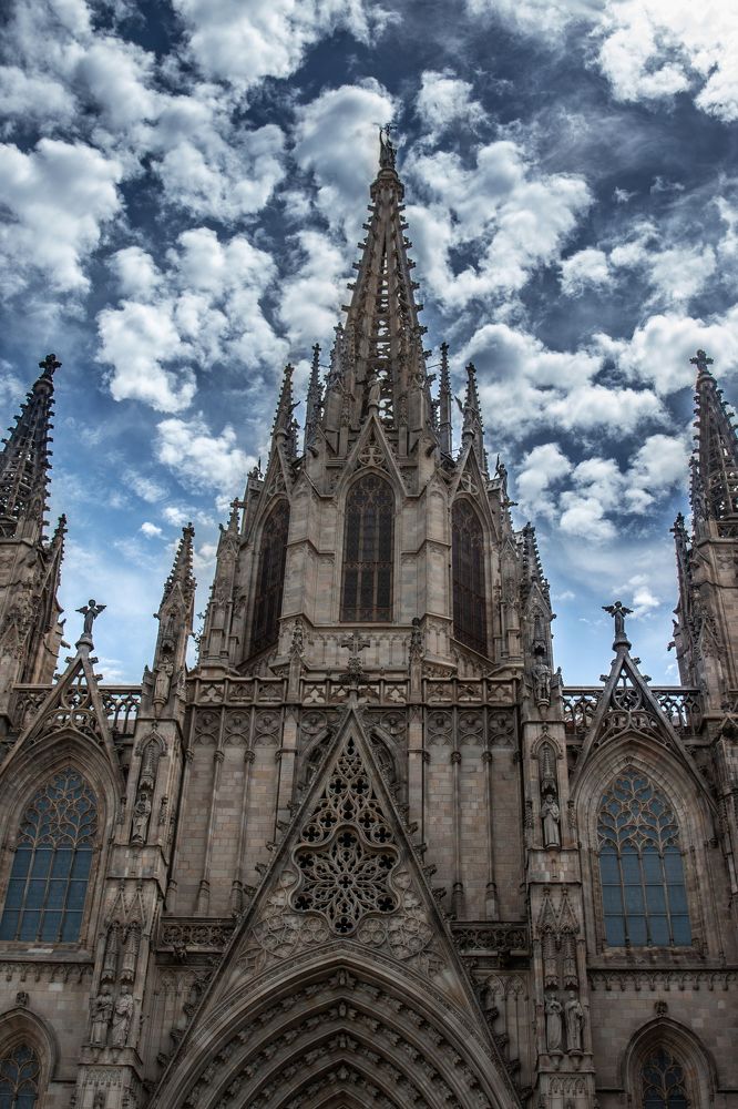 La Catedral de la Santa Cruz y Santa Eulalia