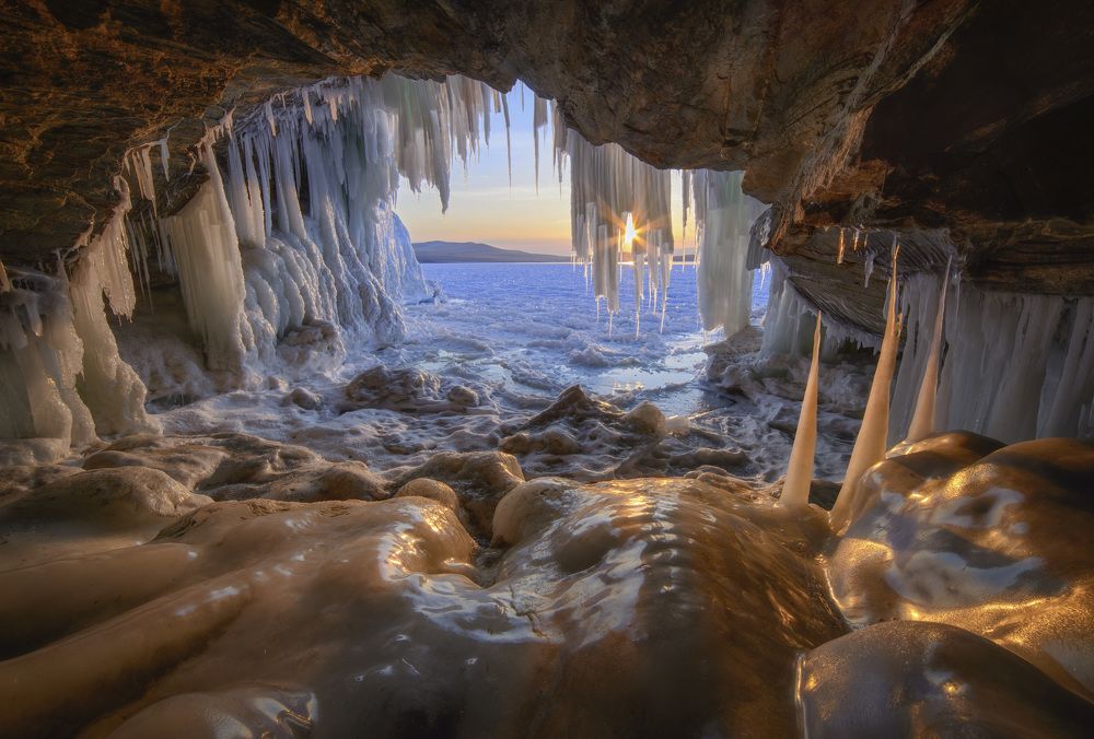 В пасти ледяного монстра