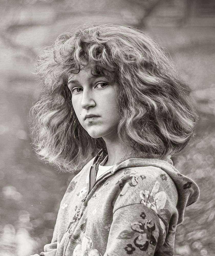 Портрет юной рыбачки на Нарышкинском пруду