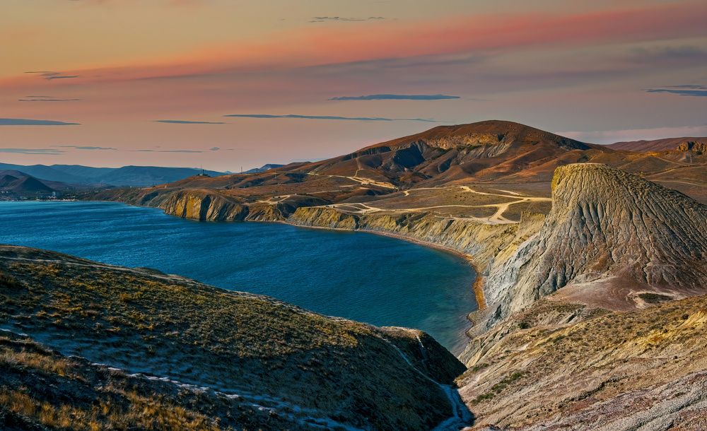 Тропинки у моря.