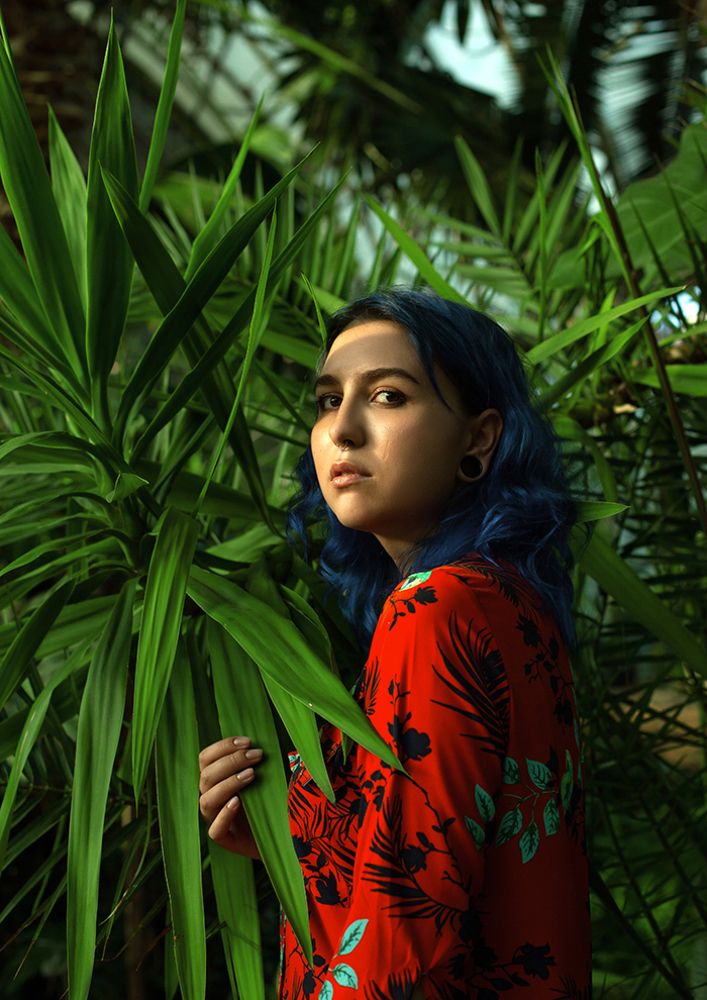 Элина в оранжерее/Elina in the greenhouse