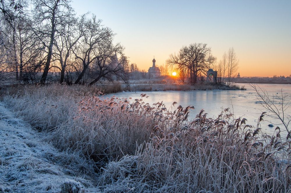 Photograph by Andres Ganenkoff