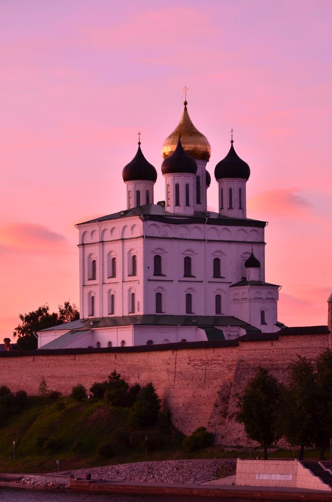 закат над собором