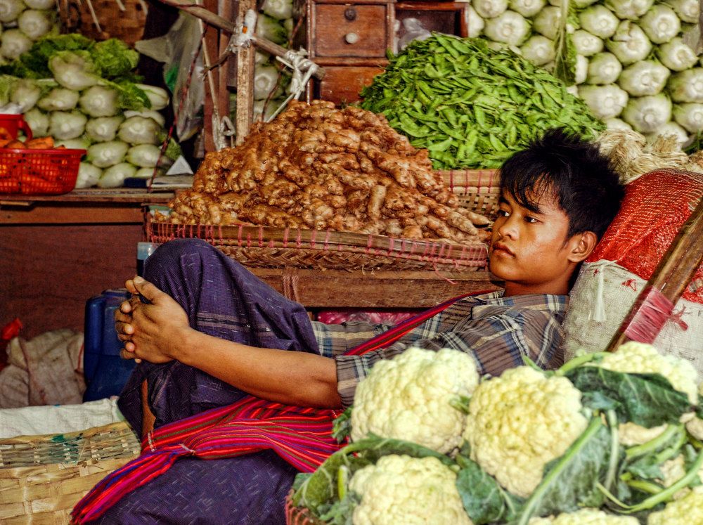 No customers at the vegie market