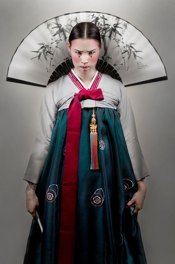 Photograph by Cédric Brion Clavicule-pics