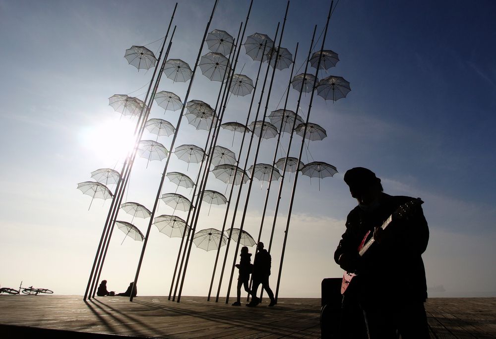 Silluets of citizens seen