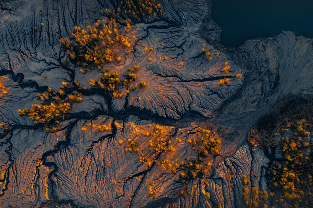 Заброшенные разработки огнеупорной глины в Тульской области.