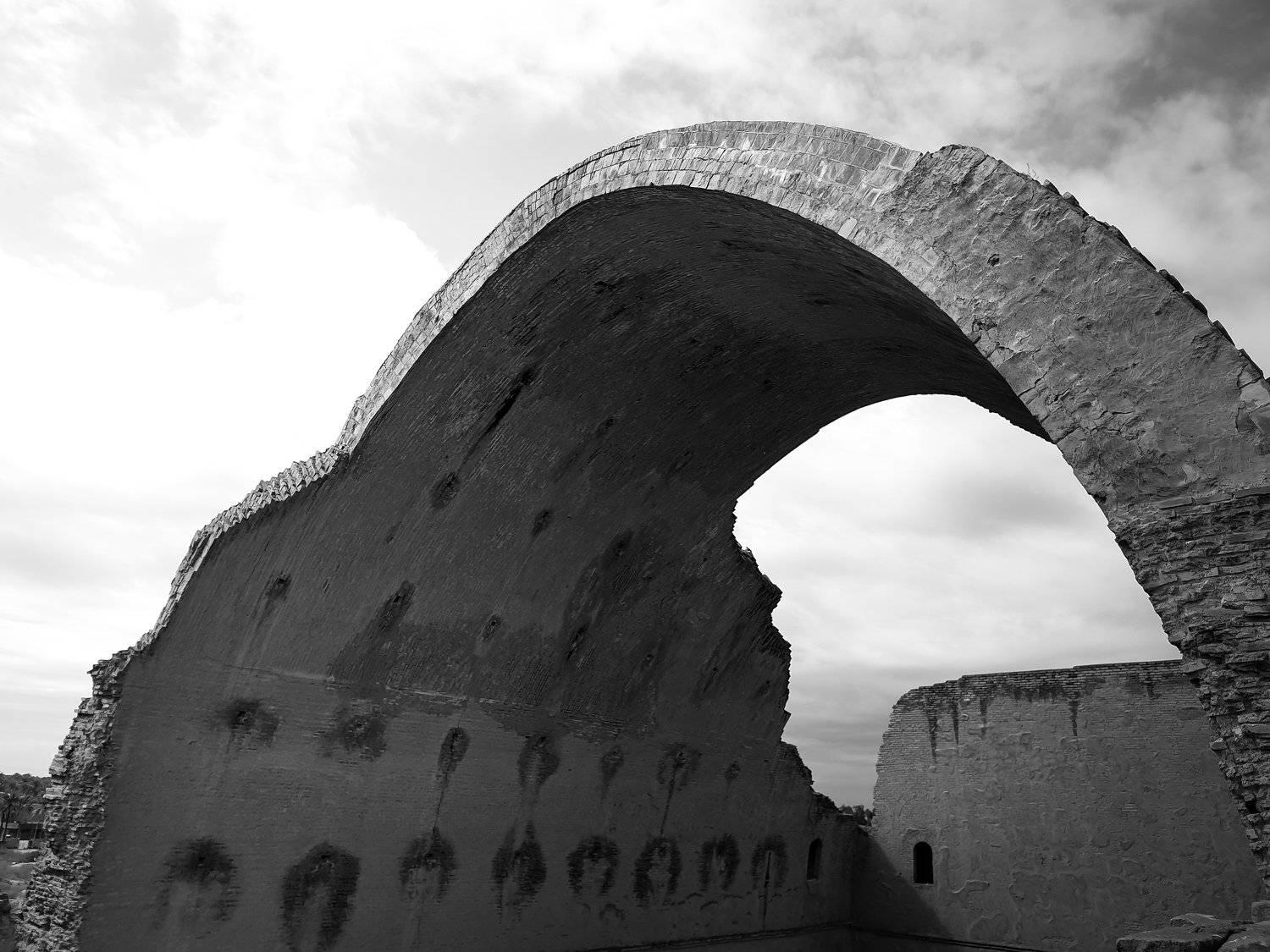 kasra arch