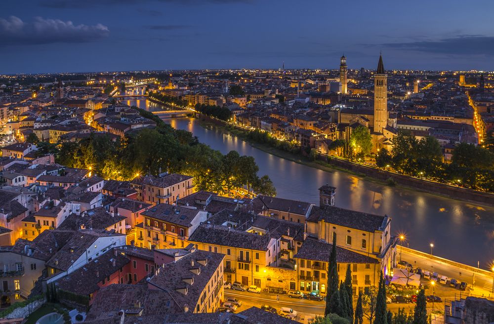 Night Verona