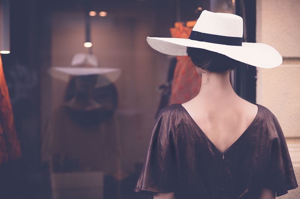 Photograph by Max Samadhi