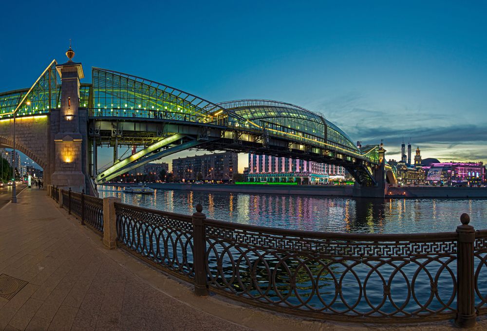 Мост Богдана Хмельницкого.