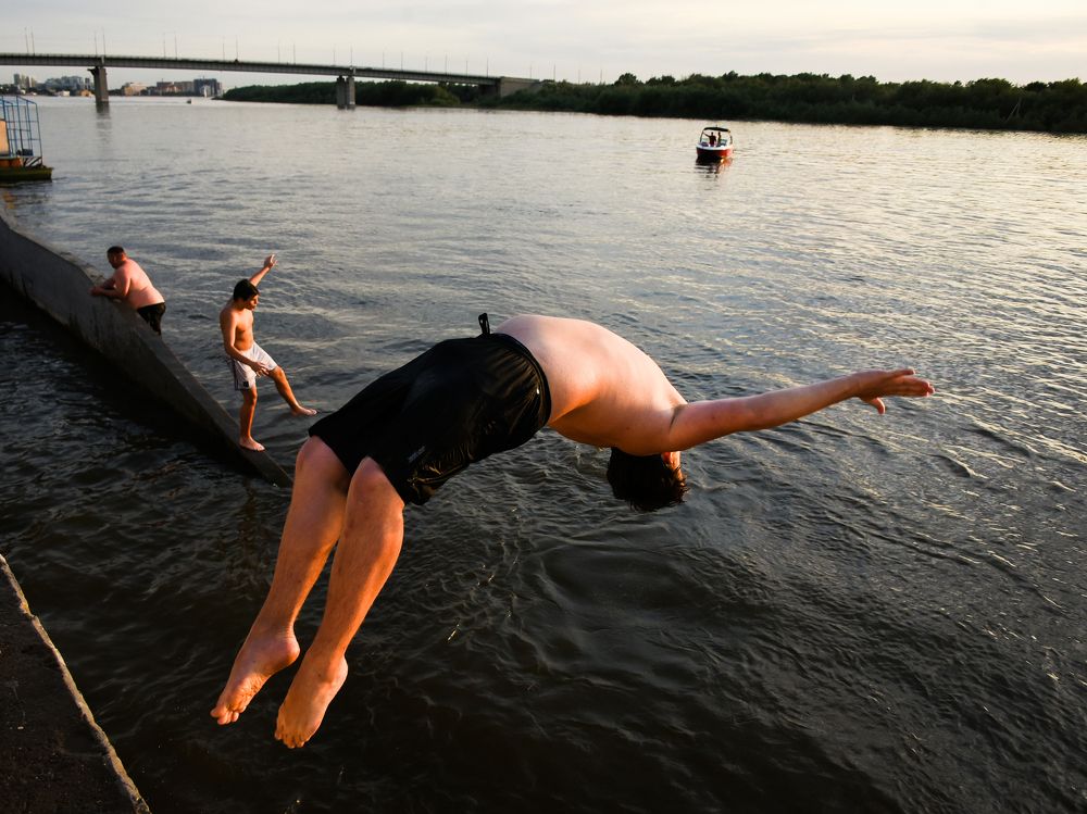 Фотография автора Дмитрий Дадонкин