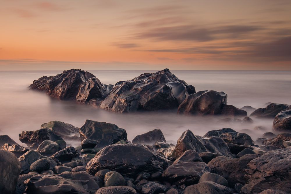 Восход солнца на побережье о. Мадейра