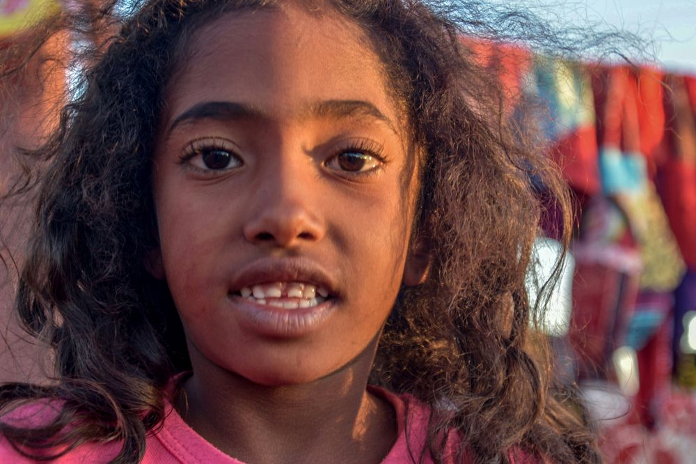 Mobina is a saleswoman