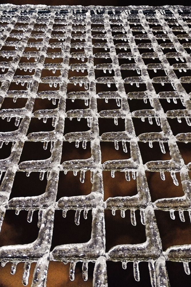 Капли льда / Ice drops