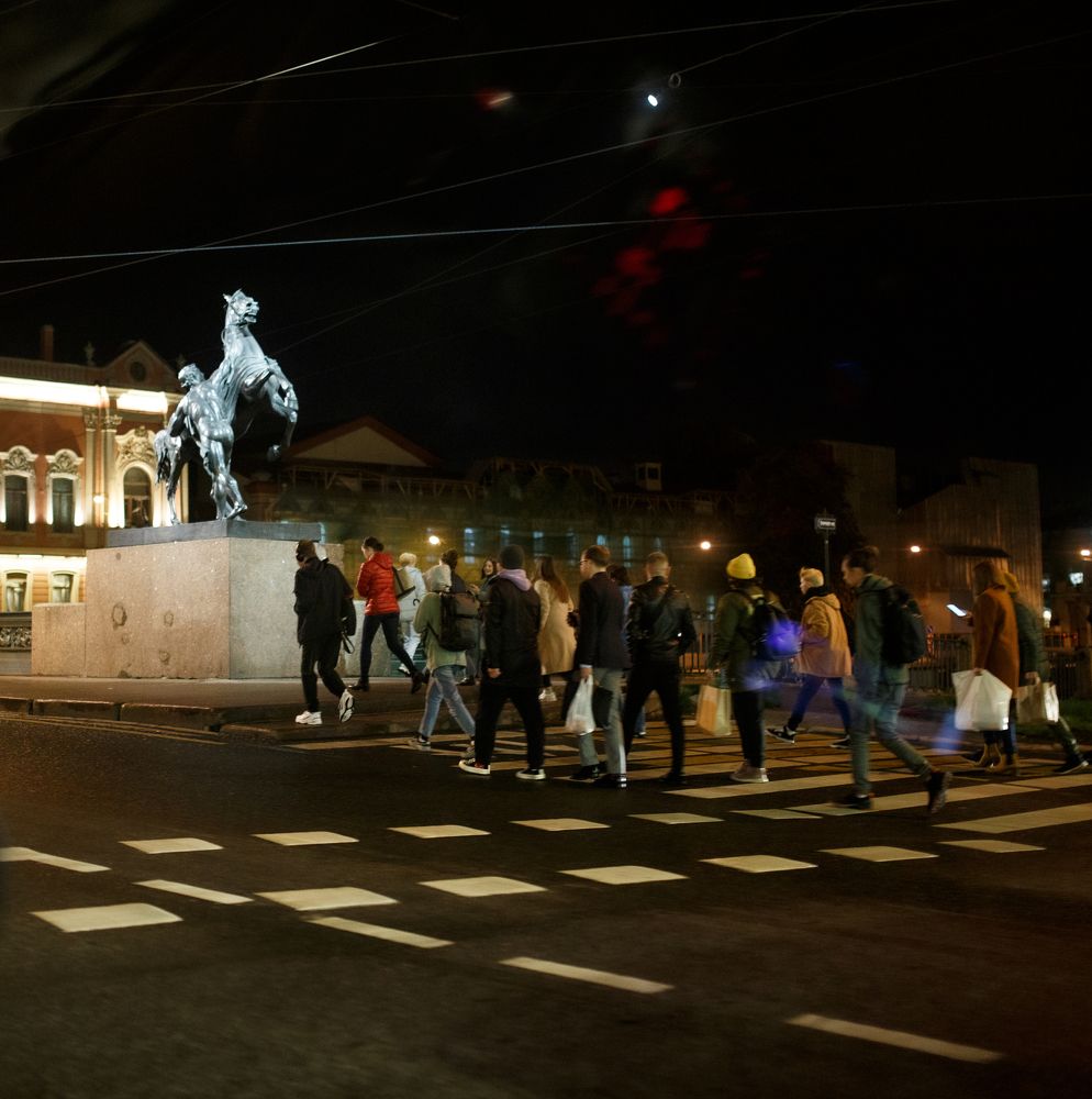 Постой, улыбнись!