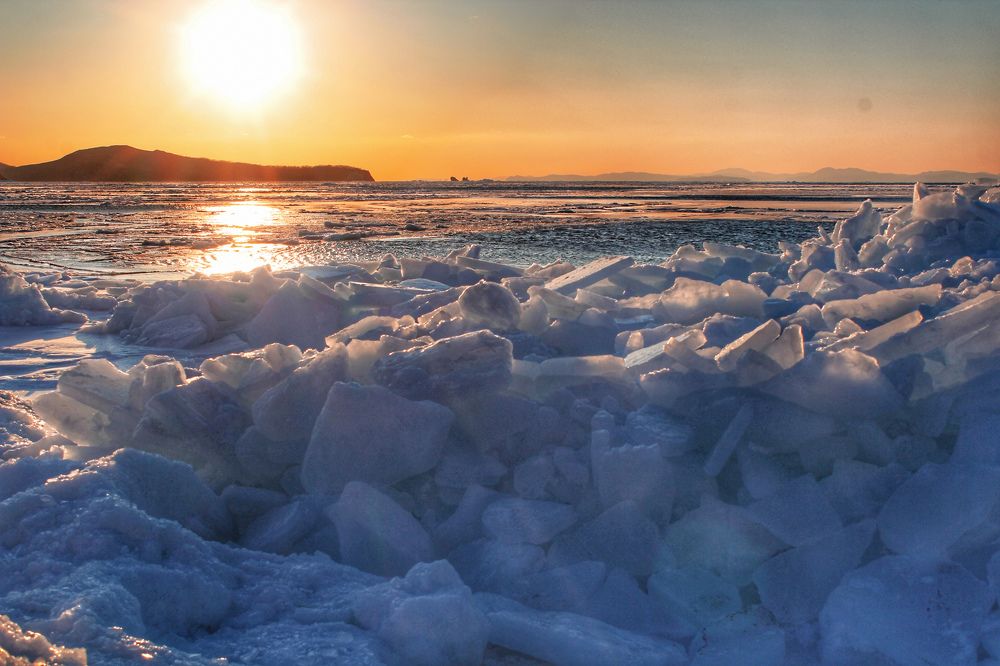Морской зимний закат.