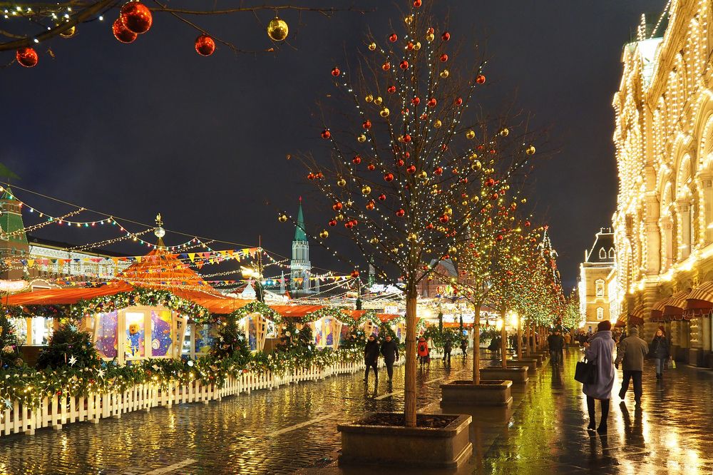 На главной площади страны