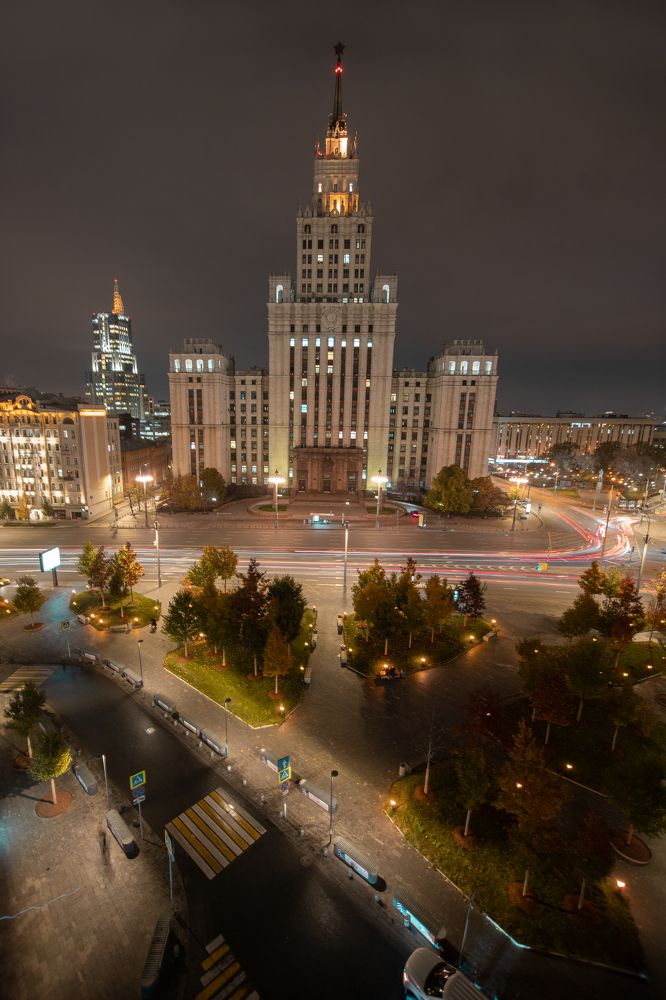 Сталинская высотка на Красных воротах