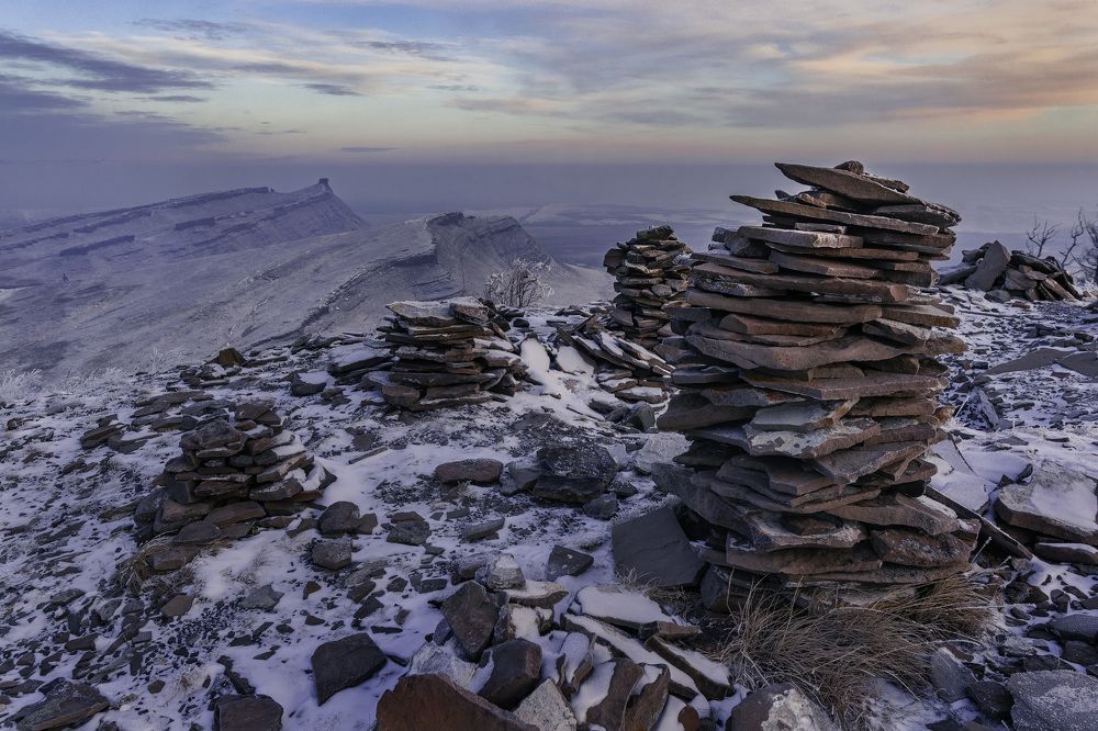 Каменные обо — жилища для горных духов.
