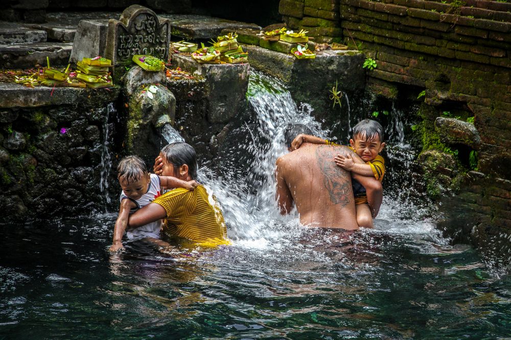 Photograph by Shaker Alwarsh