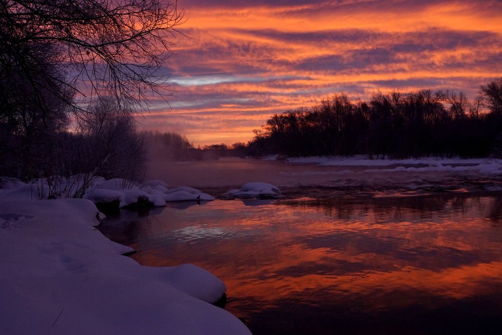 Рождение нового дня. Река Белая  в Башкортостане.