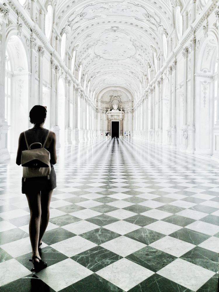 Girl in the Royal gallery