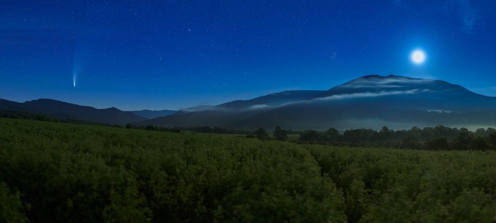 Comet C/2020 F3 (NEOWISE) and Moon at the Blue Hour