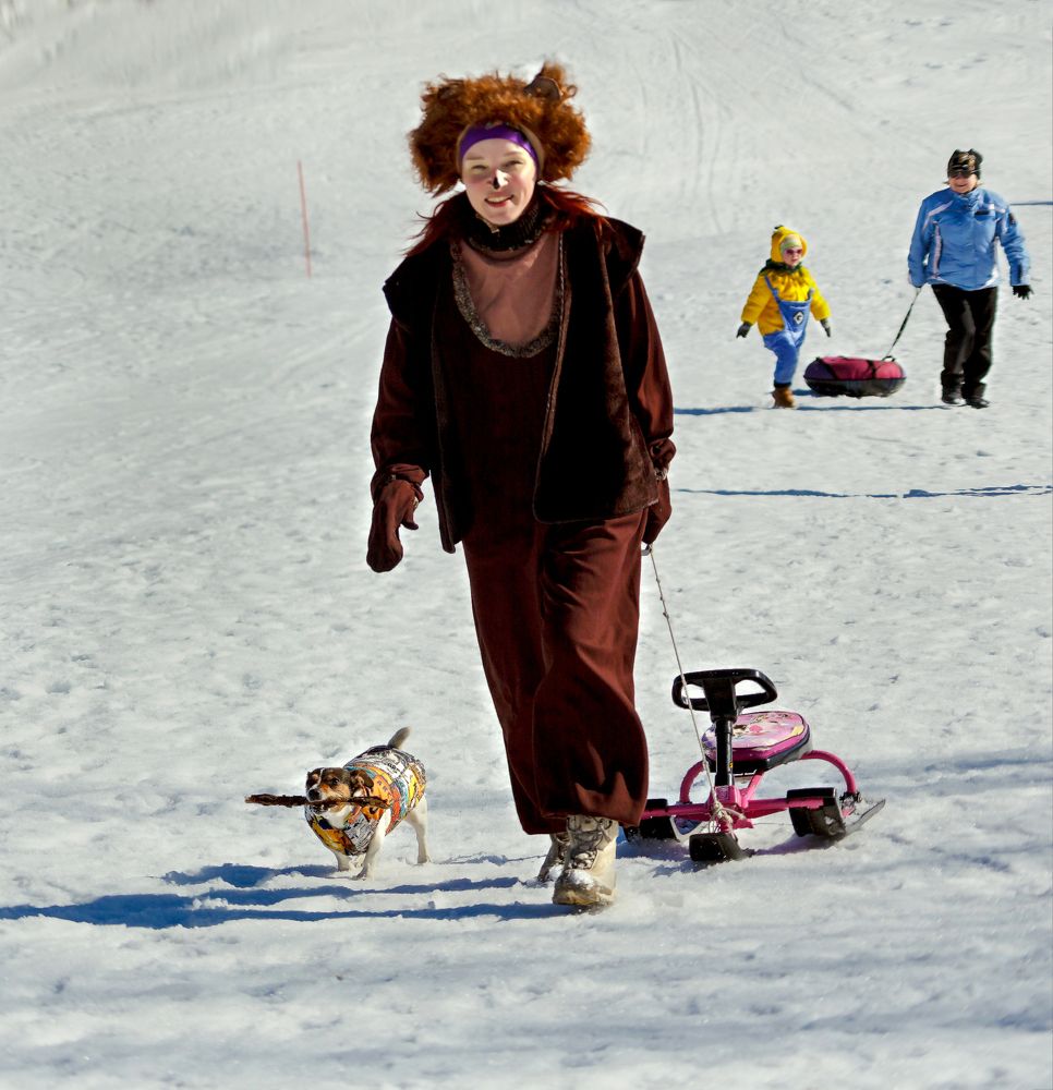 Карнавал на ,,Молодёжке,,