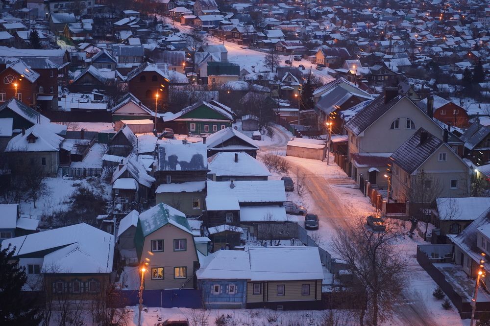 Раннее снежное утро в Уфе