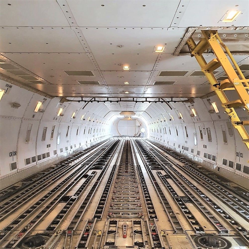 The Queen of the sky - B747-4F Main Deck