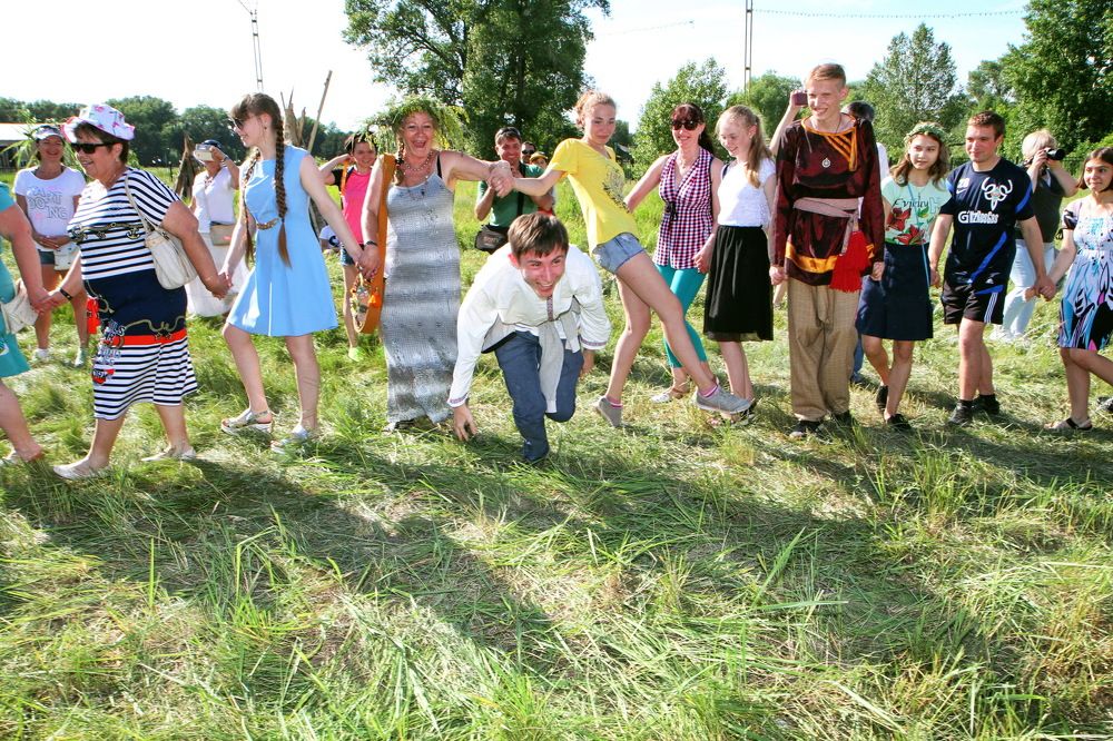 Яркие краски эмоций..