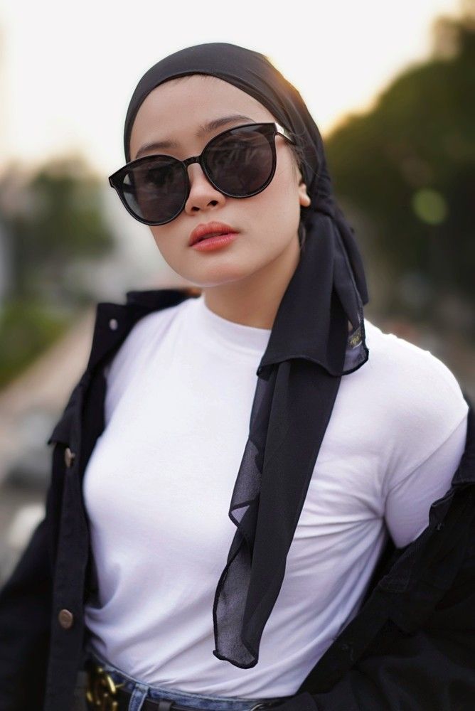 Photograph by harry reira