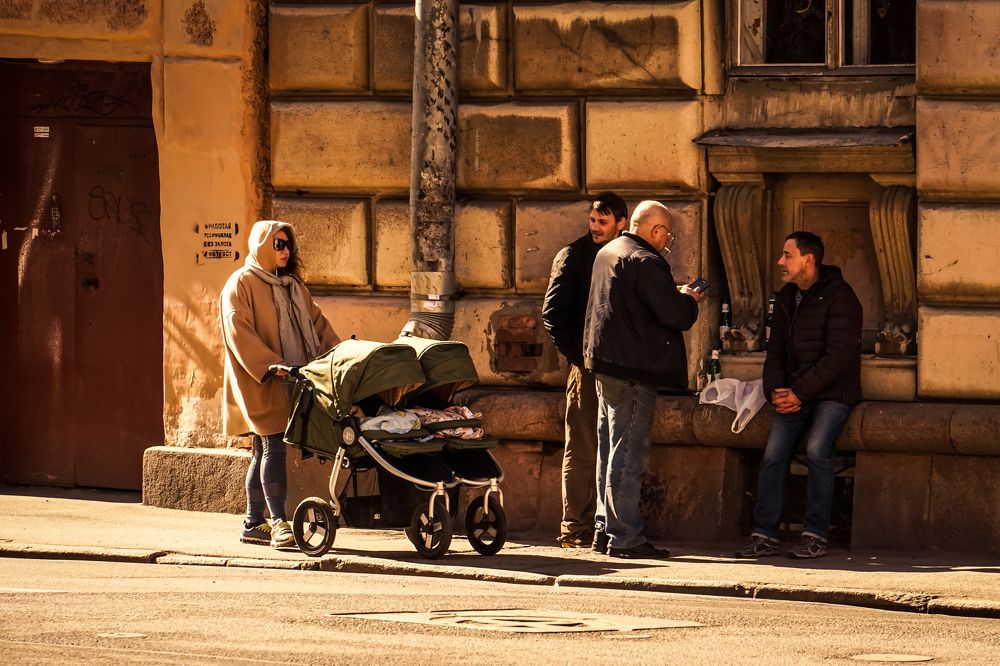 Жители Петроградской стороны