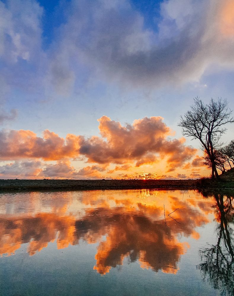 Sunset in Utrish, Russia