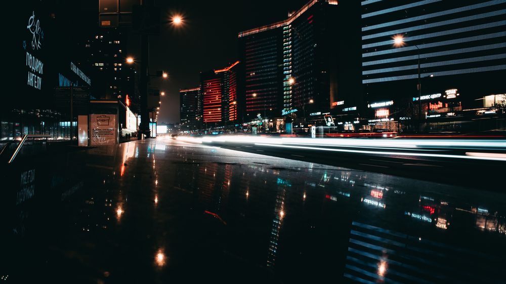 Night lights of Moscow like eyes