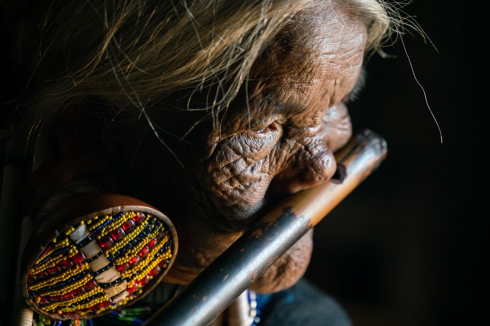 Painful tradition of women from Chin State
