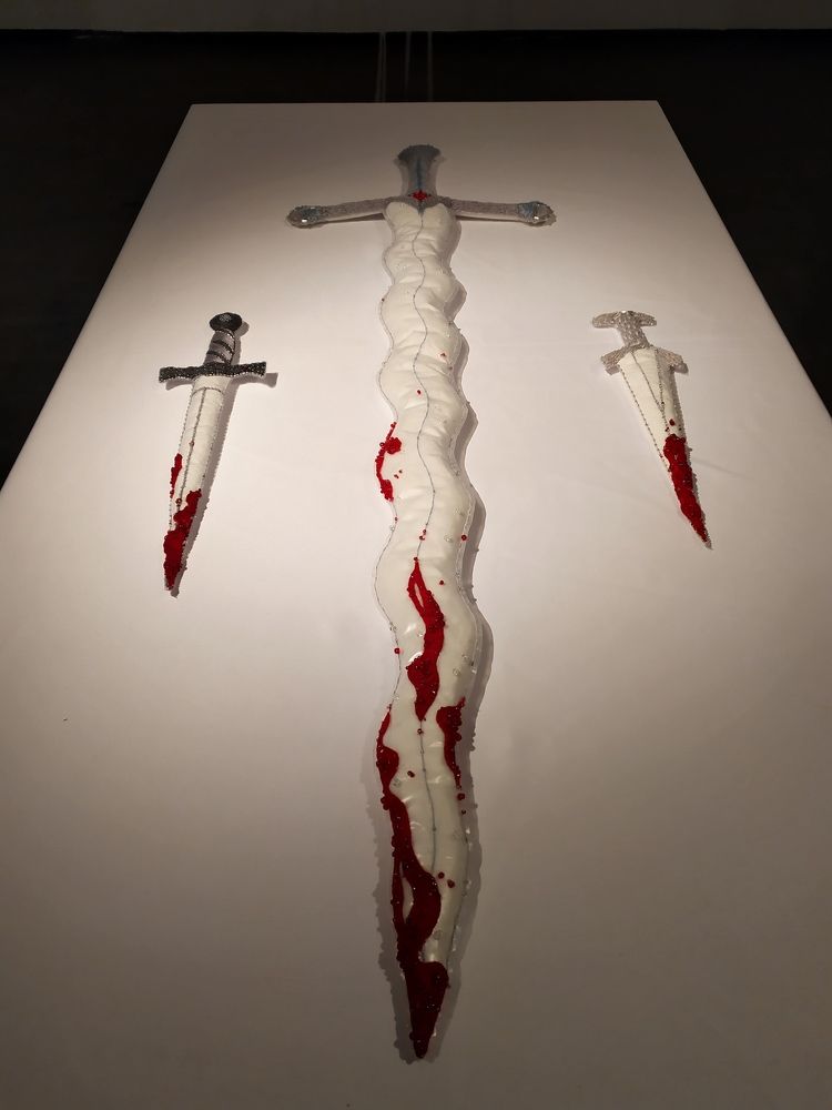 меч и кинжалы