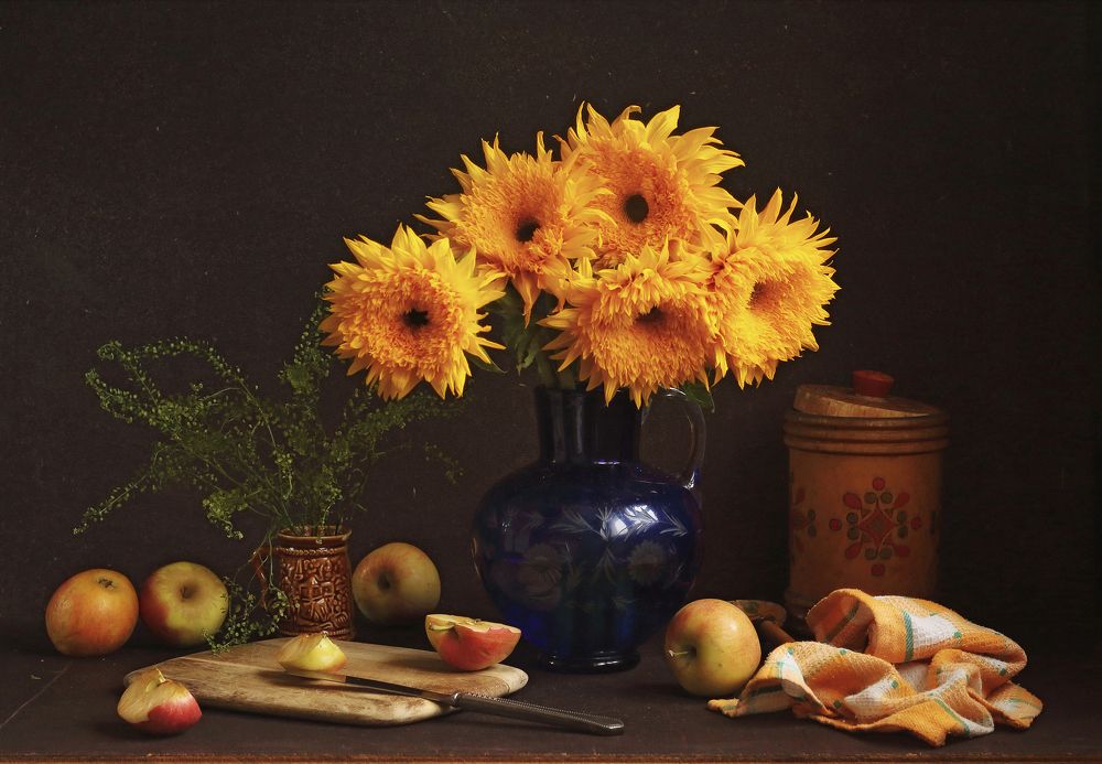 С подсолнухами